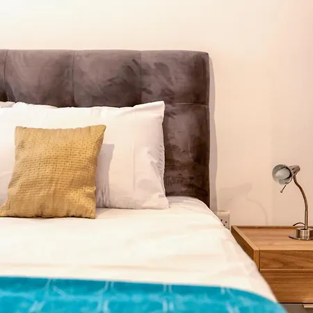 Lovely, Cosy 2br Apt With Comfy Sofa, Wifi & Ac By 360 Estates