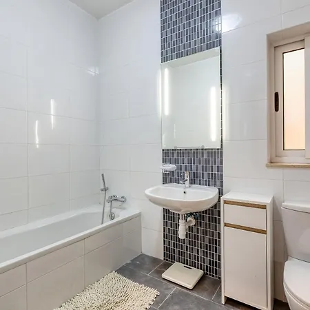 Lovely, Cosy 2br Apt With Comfy Sofa, Wifi & Ac By 360 Estates Apartament St. Paul's Bay