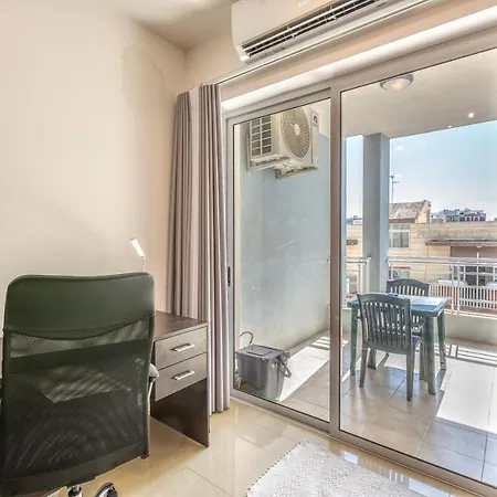 Lovely, Cosy 2br Apt With Comfy Sofa, Wifi & Ac By 360 Estates * 세인트폴스베이